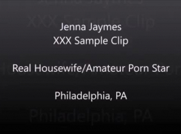 جينا لينوود مرنة للغاية عندما تستخدمها لعبة الجنس الجديدة للعمل مع حبيبها