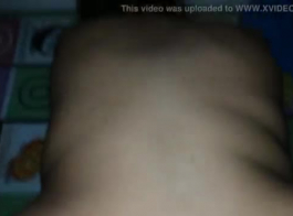 إيفا كينر تمتص الديك ويحصل على مارس الجنس من الخلف على سريرها