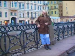 مفلس آسيوي روسي يركب الديك على الهبي